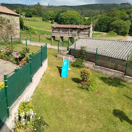 度假居 Casa Gallufe 圣地亚哥－德孔波斯特拉